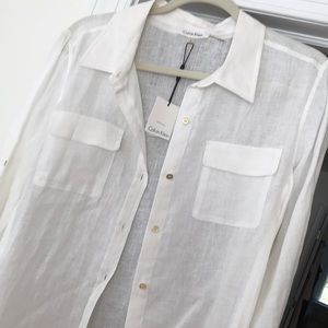 Calvin Klein two pocket linen button-down
